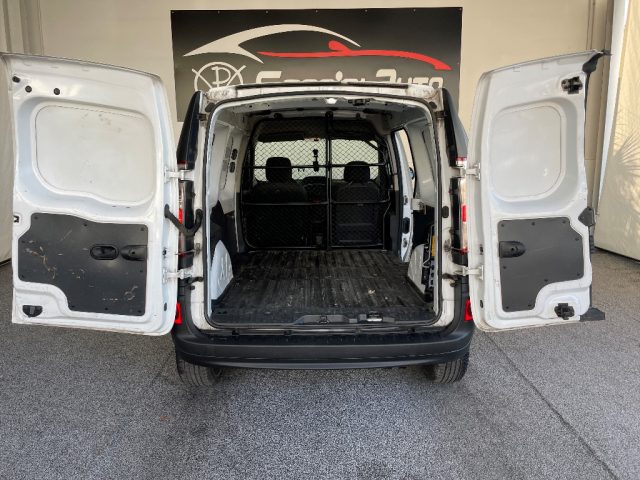 RENAULT Kangoo usata 17