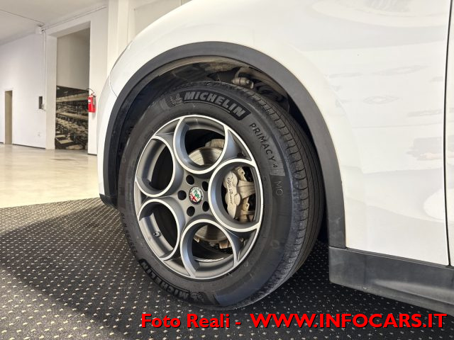 ALFA ROMEO Stelvio usata, con Vetri oscurati