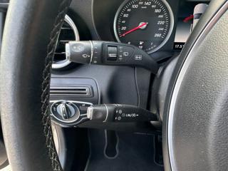 MERCEDES-BENZ GLC 220 usata, con Schermo multifunzione interamente digitale