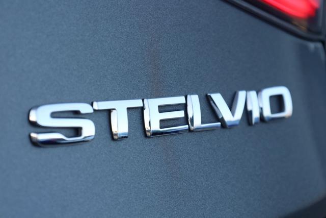 ALFA ROMEO Stelvio usata, con Park Distance Control