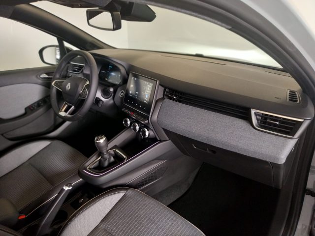 RENAULT Clio usata, con Sedile posteriore sdoppiato