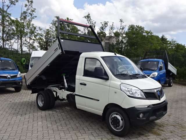 PIAGGIO Porter usata, con Luci diurne LED
