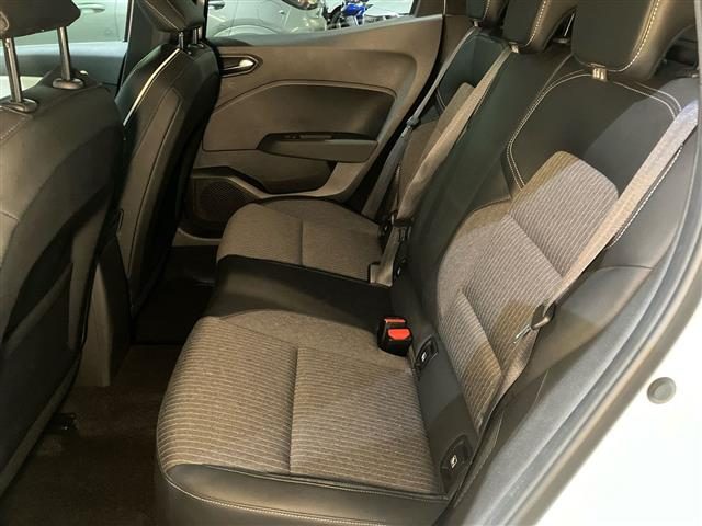 RENAULT Clio usata, con Sistema di navigazione