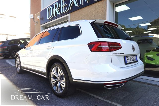 VOLKSWAGEN Passat Alltrack usata, con Airbag laterali