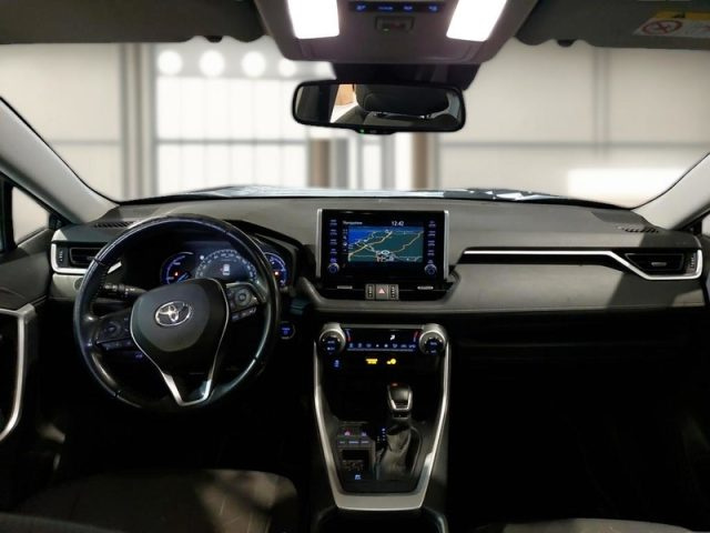 TOYOTA RAV 4 MY23 usata, con Fendinebbia