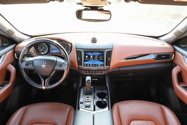 MASERATI Levante usata, con Fendinebbia