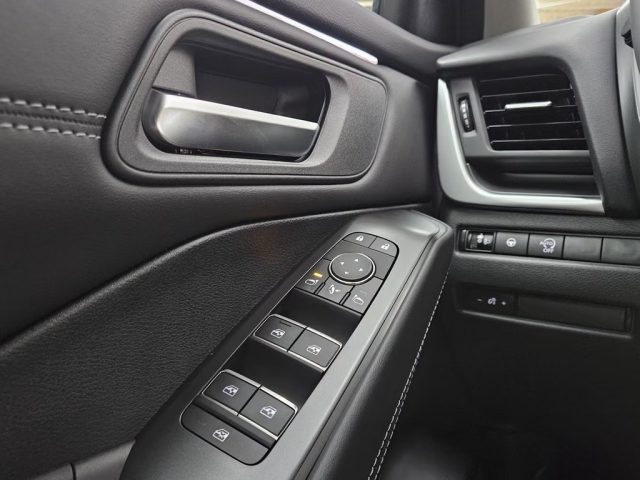NISSAN Qashqai usata, con Interni in pelle