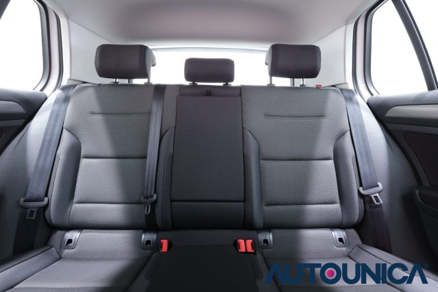 VOLKSWAGEN Golf usata, con Controllo automatico clima