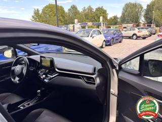 TOYOTA C-HR usata, con ESP