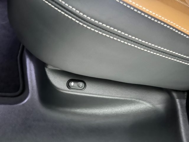 LAND ROVER Range Rover Velar usata, con Cerchi in lega