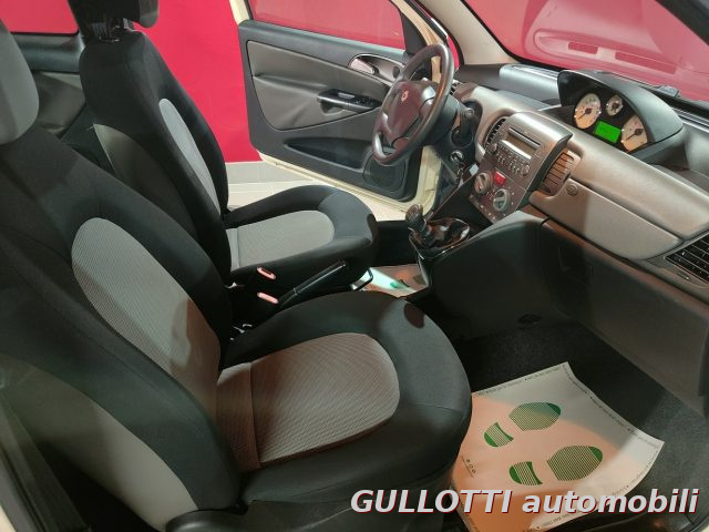 LANCIA Ypsilon usata 9