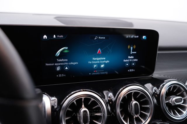 MERCEDES-BENZ GLB 200 usata, con Specchietti laterali elettrici