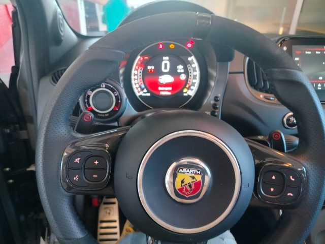 ABARTH 695 usata 26