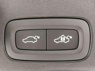 VOLVO XC60 usata, con Fari LED