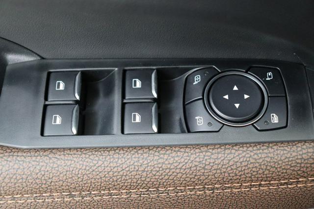 VOLKSWAGEN Amarok usata, con Autoradio