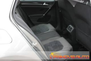 VOLKSWAGEN Golf usata, con Touch screen