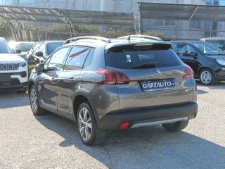 PEUGEOT 2008 usata, con Touch screen