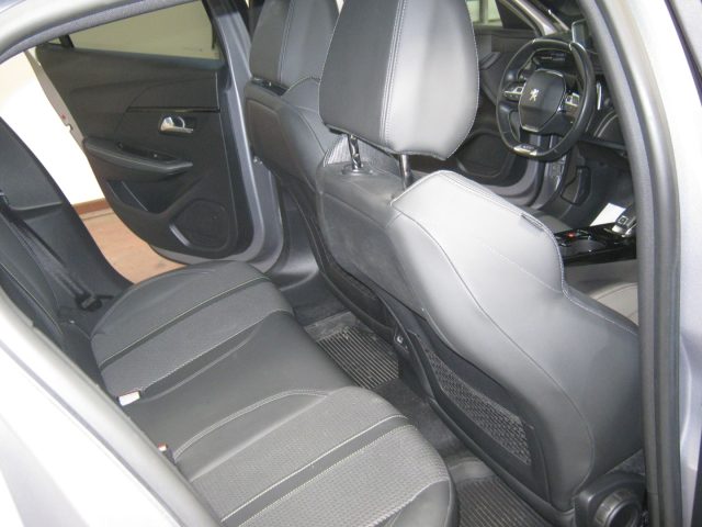 PEUGEOT 208 usata, con Cerchi in lega