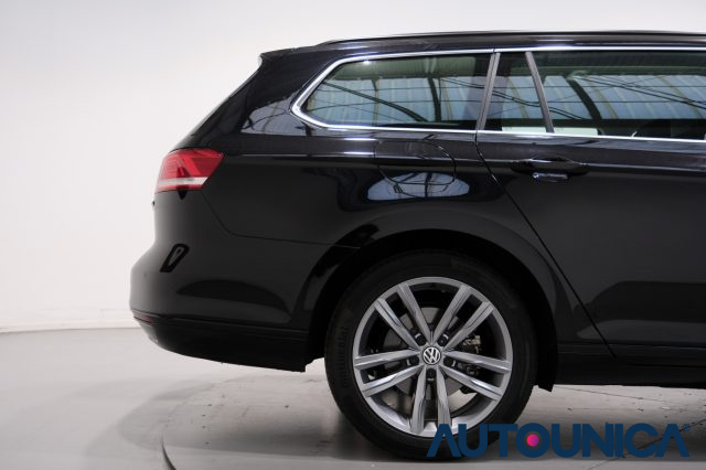 VOLKSWAGEN Passat Variant usata 52