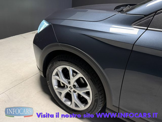 SEAT Arona usata, con Luci diurne LED