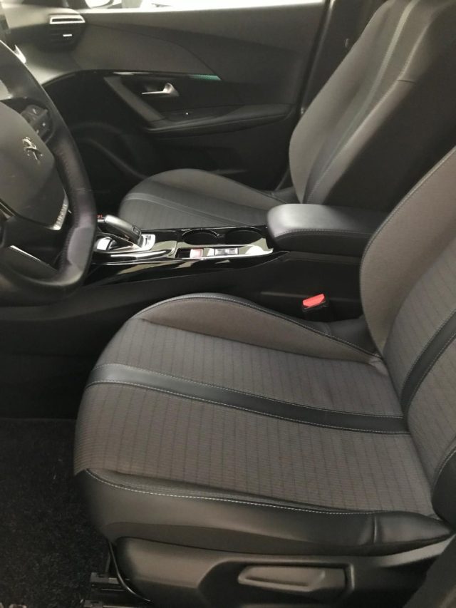 PEUGEOT 2008 usata, con Chiusura centralizzata