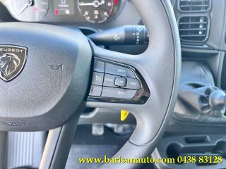 PEUGEOT Boxer usata, con USB