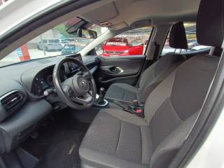 TOYOTA Yaris usata, con Controllo automatico clima