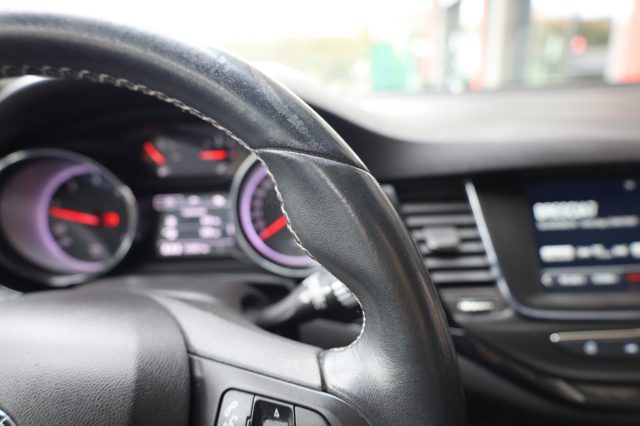 OPEL Astra usata, con Vivavoce