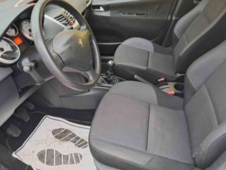 PEUGEOT 207 usata, con Sedile posteriore sdoppiato