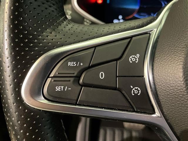 RENAULT Clio usata, con Sensori di parcheggio posteriori