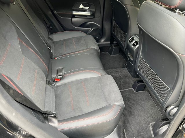MERCEDES-BENZ GLA 200 usata 13