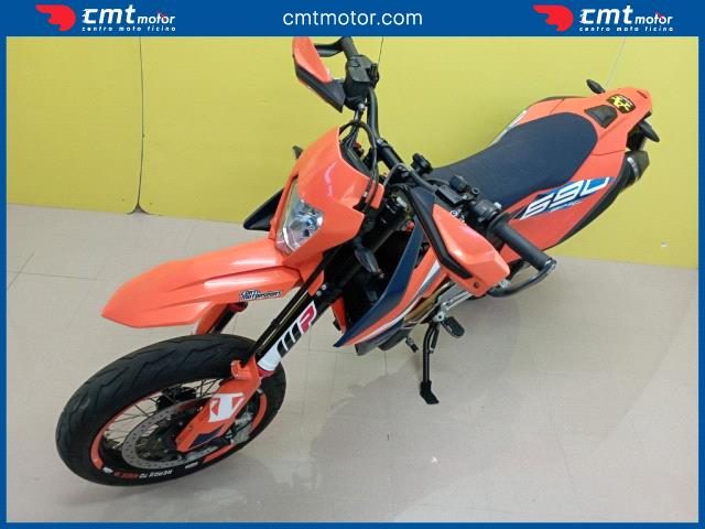 KTM 690 SMC usata 14