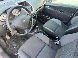 PEUGEOT 207 usata, con Autoradio