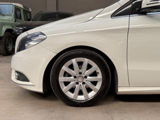 MERCEDES-BENZ B 180 usata, con Volante multifunzione
