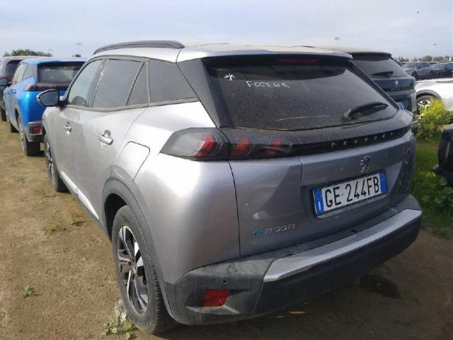 PEUGEOT 2008 usata, con Airbag