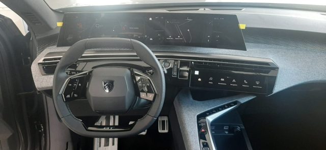 PEUGEOT 3008 usata, con Autoradio digitale