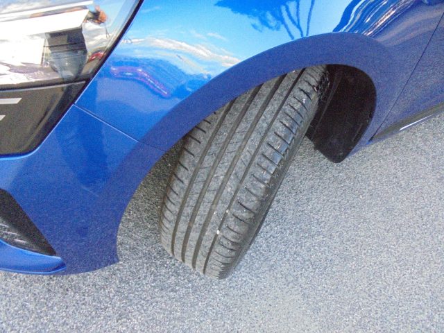 RENAULT Clio usata, con Controllo trazione