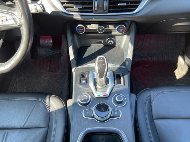 ALFA ROMEO Stelvio usata, con Volante multifunzione