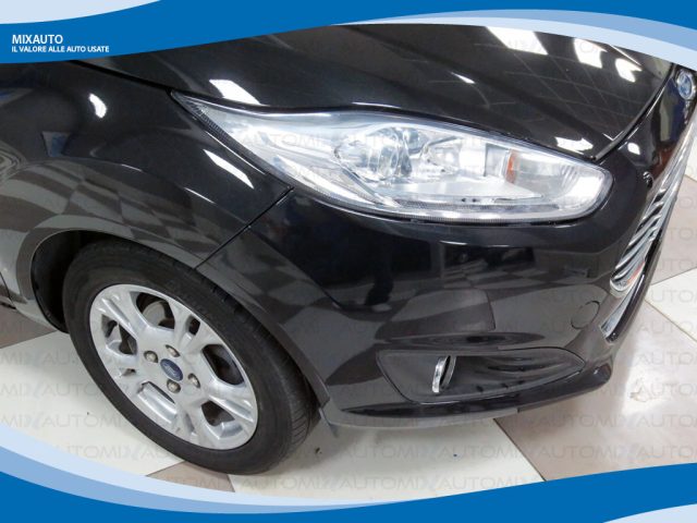 FORD Fiesta usata, con ESP