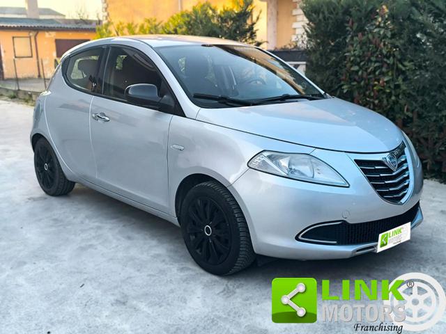 LANCIA Ypsilon usata, con Park Distance Control