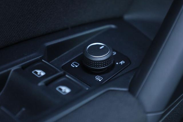 VOLKSWAGEN Tiguan usata, con Fari Xenon
