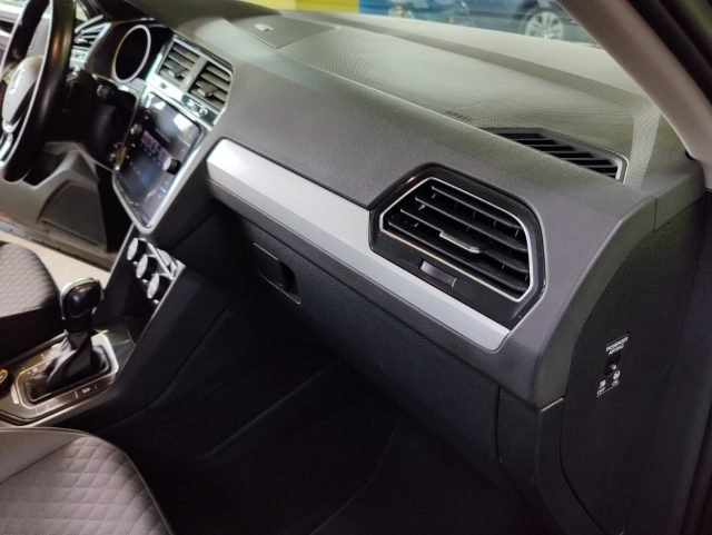 VOLKSWAGEN Tiguan usata, con Airbag testa