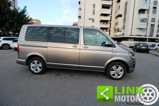 VOLKSWAGEN Caravelle usata, con Lettore CD