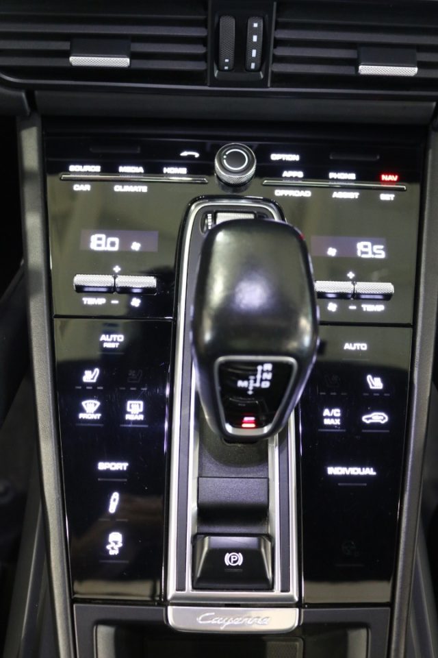 PORSCHE Cayenne usata, con Cruise Control