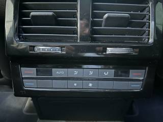 VOLKSWAGEN Touareg usata, con Sedili riscaldati