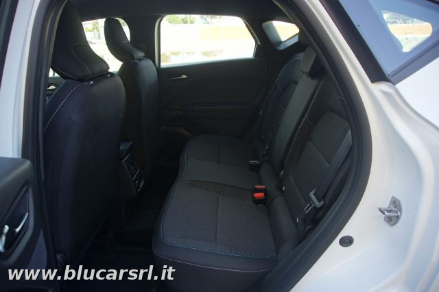 RENAULT Captur usata, con Sedile posteriore sdoppiato