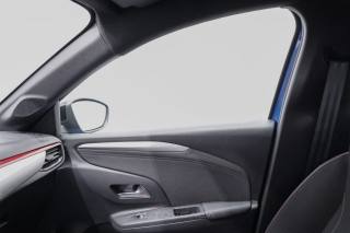 OPEL Corsa usata, con Touch screen