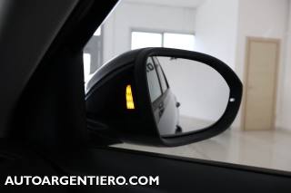 VOLKSWAGEN T-Roc usata, con Volante in pelle