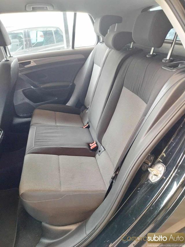 VOLKSWAGEN Golf usata, con ESP