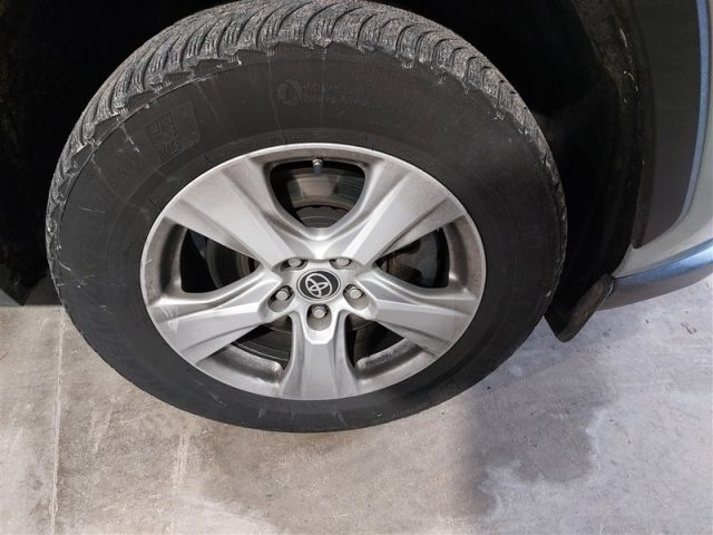 TOYOTA RAV 4 MY23 usata, con Bracciolo